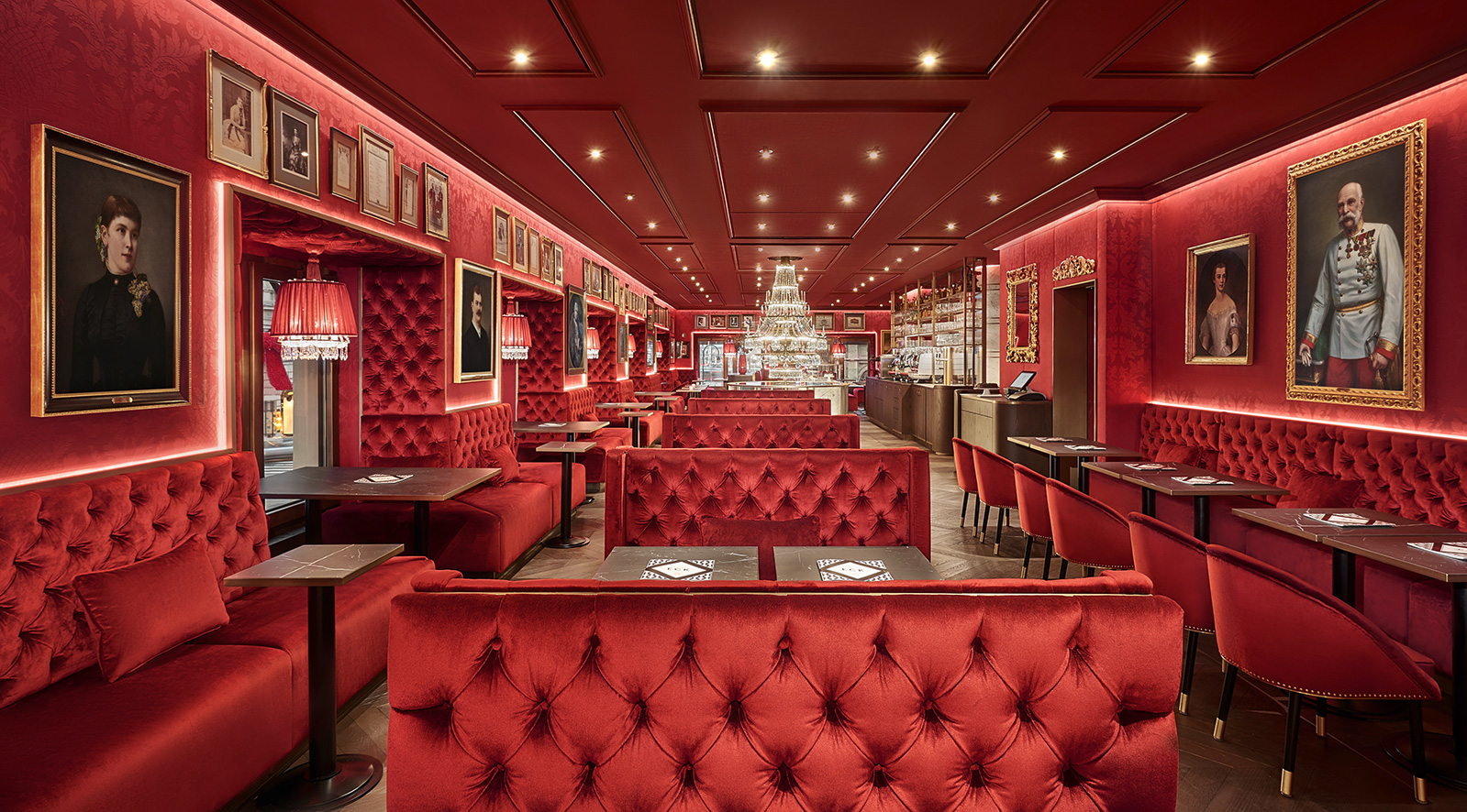 Sacher Café Bel Étage, BWM, Bernard